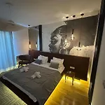 Apartvilla Art Of Living Luxury 아파트 *
